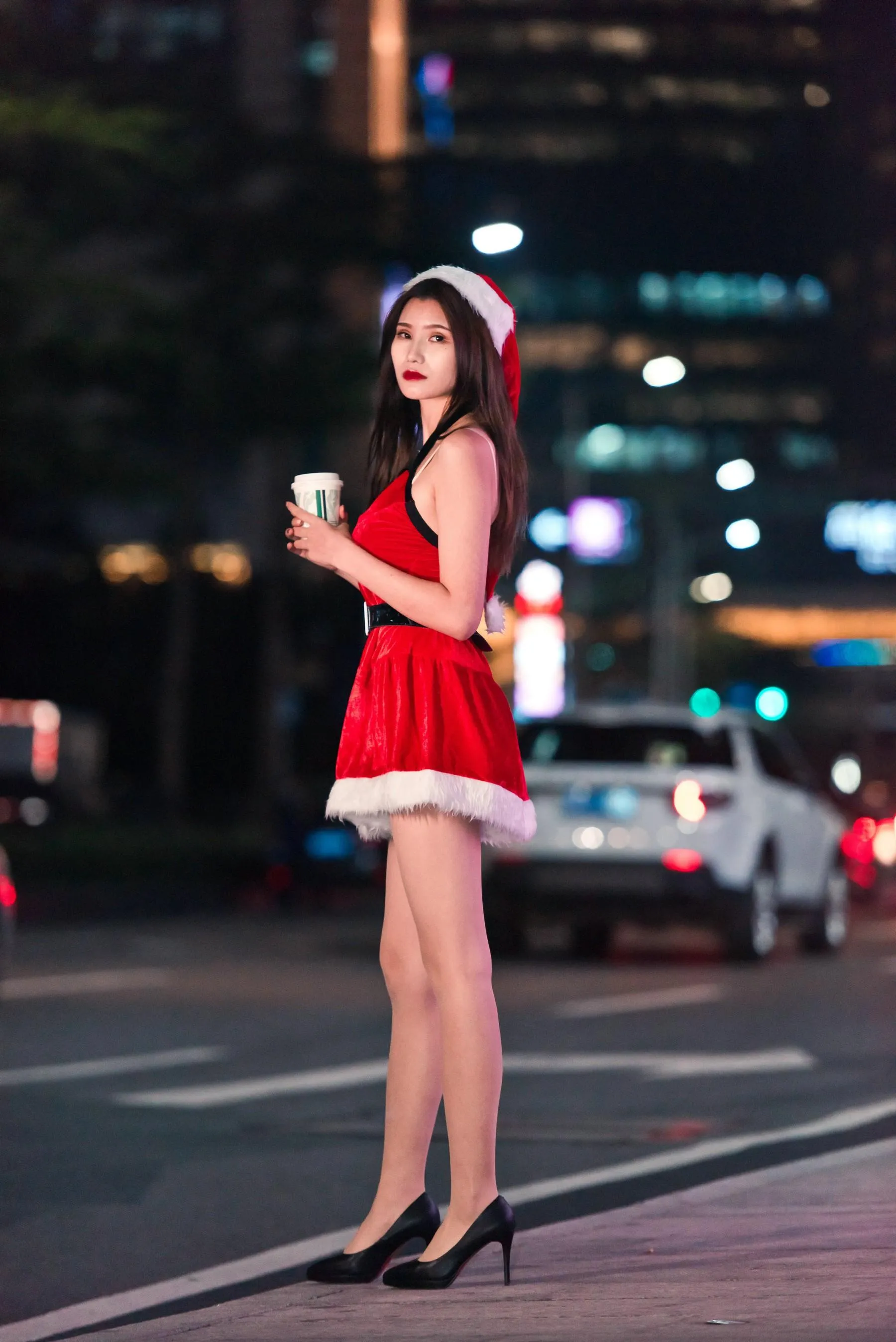 [魔镜街拍] NO.124 寒风中的极品肉丝圣诞美人婷婷 [224P]插图1